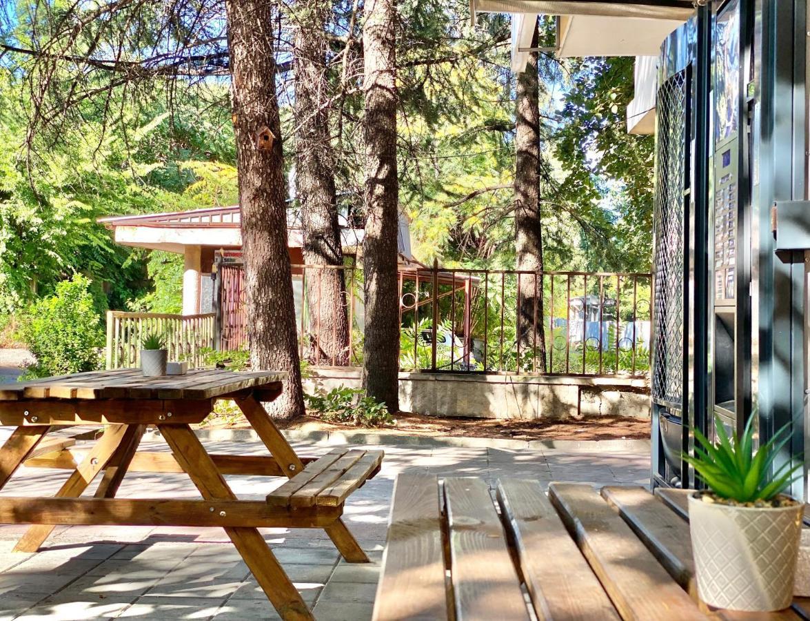 Hello Studios Budget Stays Free Parking & Wifi Stara Zagora Bagian luar foto