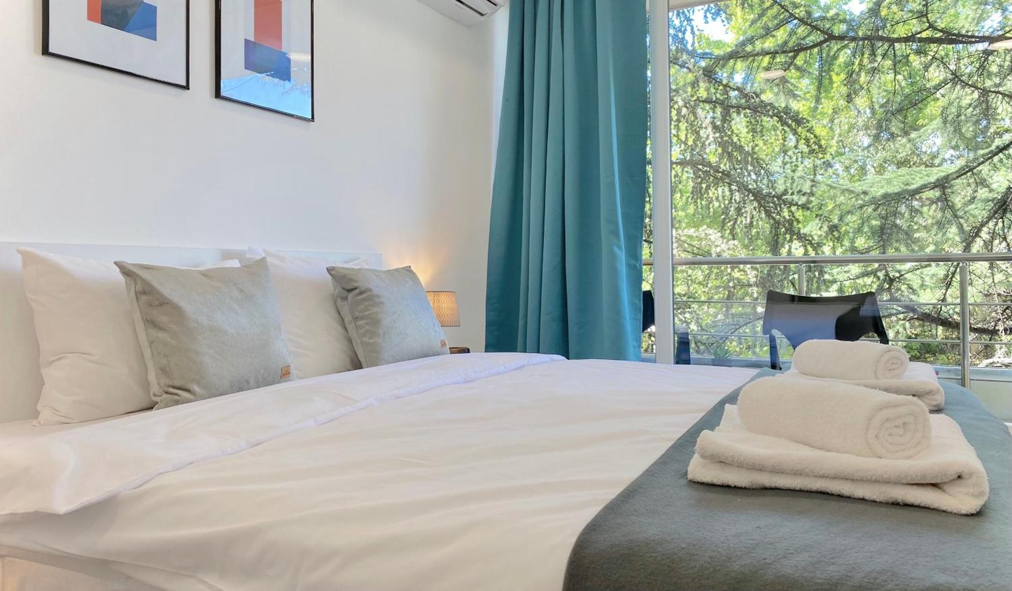 Hello Studios Budget Stays Free Parking & Wifi Stara Zagora Bagian luar foto