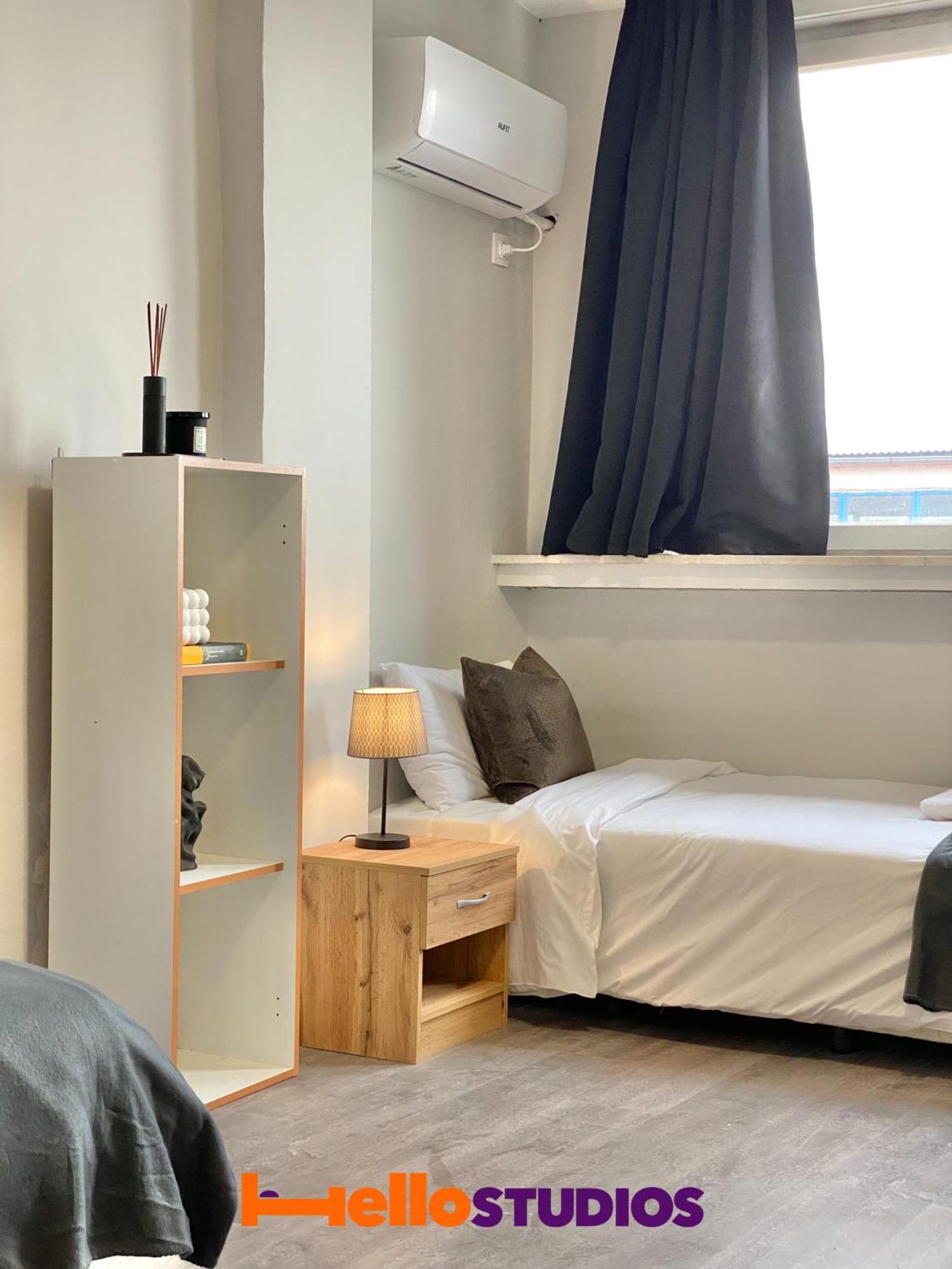 Hello Studios Budget Stays Free Parking & Wifi Stara Zagora Bagian luar foto
